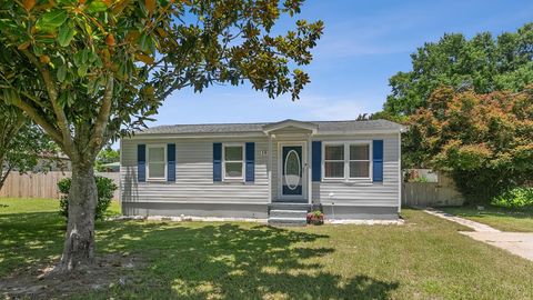 Homes For Sale - 103 Main Street<br/> Houston County, Ashford, AL 36312