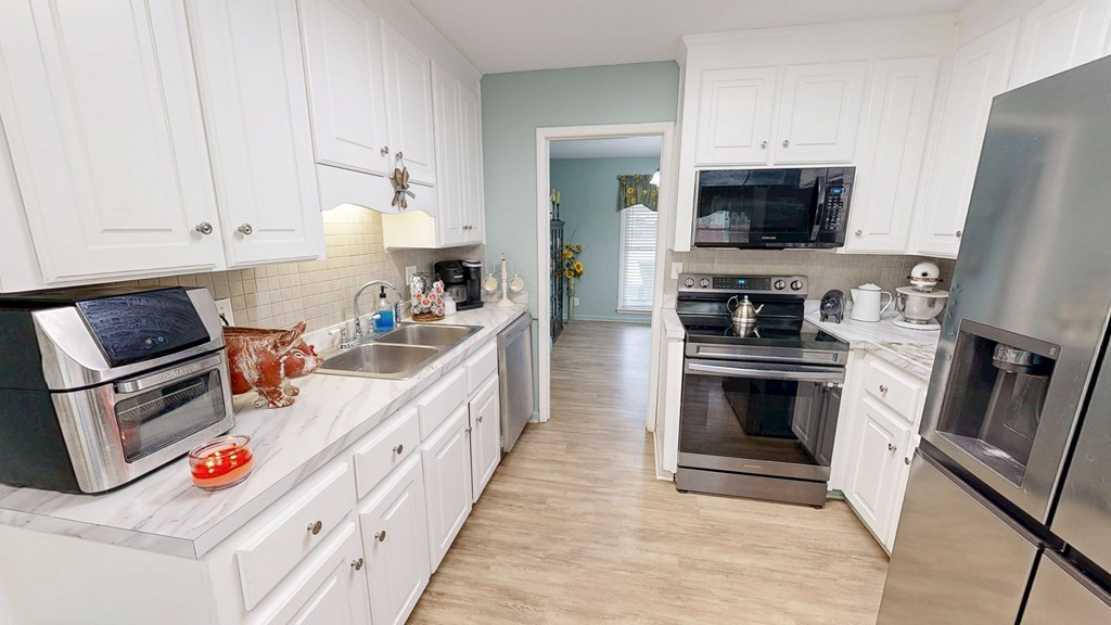 Dothan, Alabama 36303, United States, 4 Bedrooms Bedrooms, ,2 BathroomsBathrooms,Residential,Active,227569