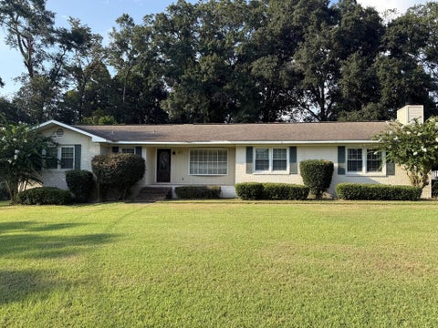 Homes For Sale - 108 Park Drive<br/> Abbeville, AL 36310