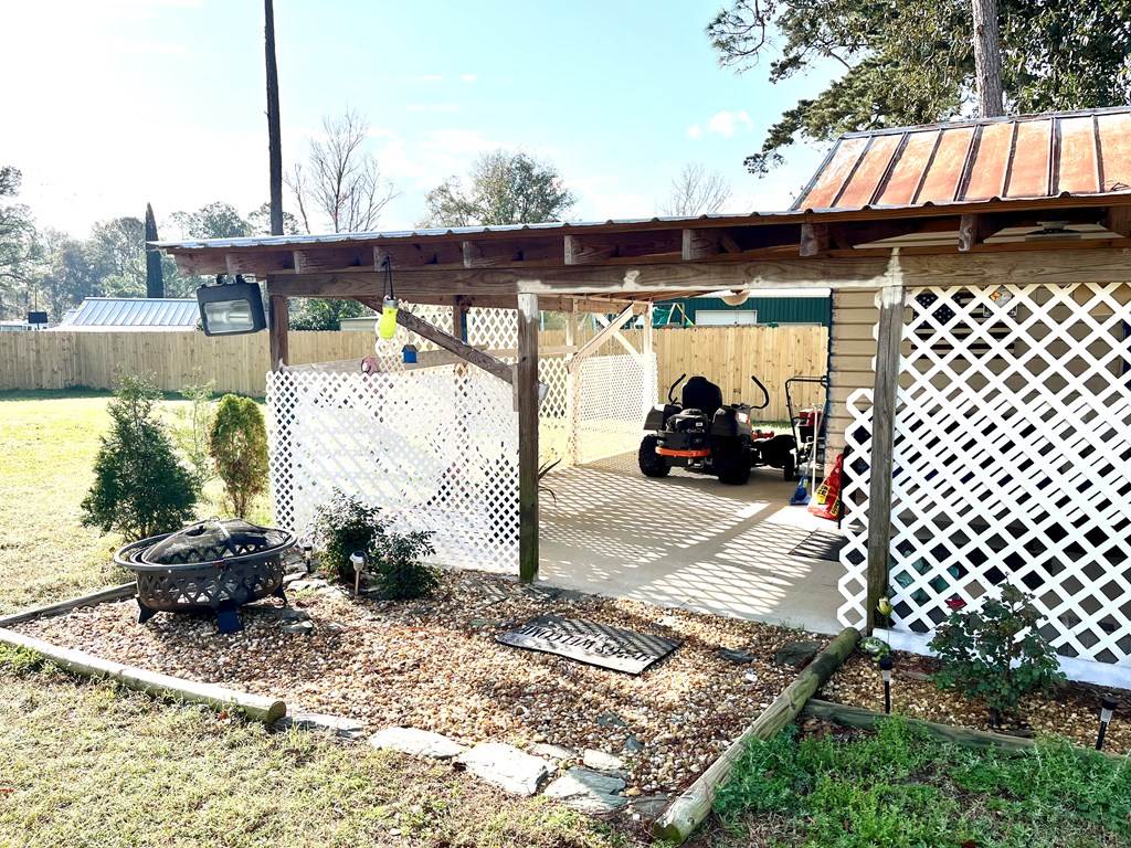 206 W Robin Ave, Geneva, Alabama image 17