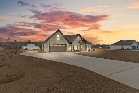 Homes For Sale - 1506 County Road 20<br/> Headland, AL 36345