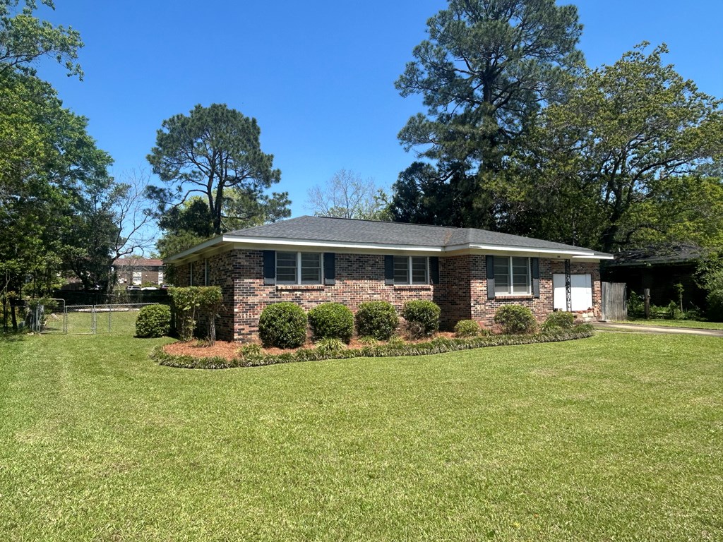 1000 Martin St, Dothan, Alabama image 8
