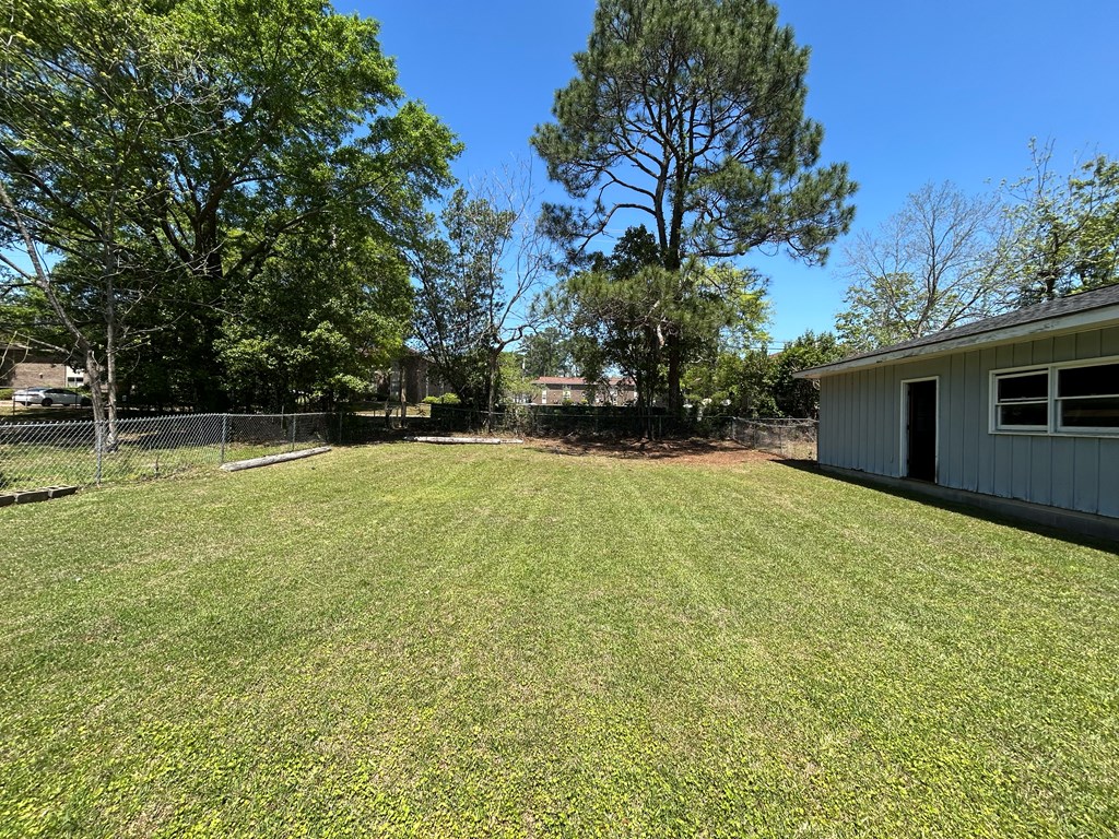 1000 Martin St, Dothan, Alabama image 32