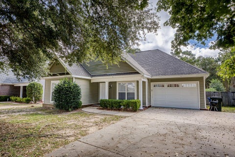 Homes For Sale - 202 Gwinnett Place<br/> Dothan, AL 36305