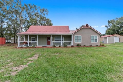 Homes For Sale - 12447 E Us Hwy 84<br/> Ashford, AL 36312