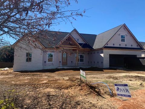 Homes For Sale - 213 Weeping Willow Trail<br/> Headland, AL 36345