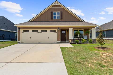 Homes For Sale - 111 Park Ridge Dr<br/> Dothan, AL 36301