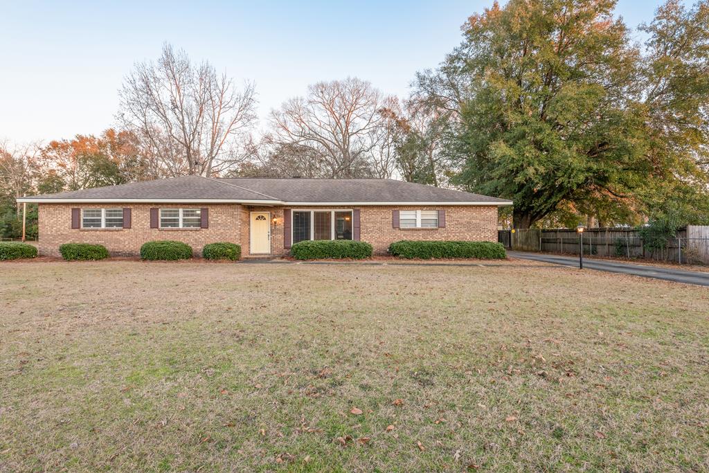 115 Highpoint Drive, Andalusia, Alabama image 2