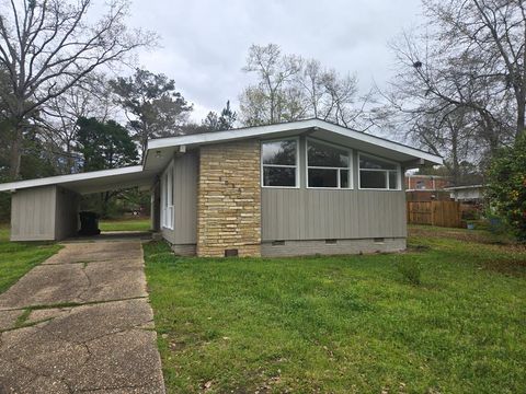 Homes For Sale - 1514 Plaza Dr<br/> Houston County, Dothan, AL 36303