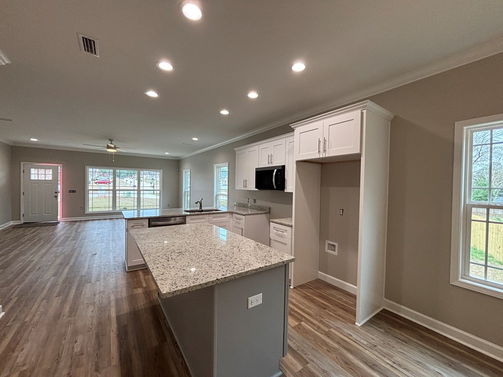 636 Valley Stream Drive, Enterprise, Alabama image 6