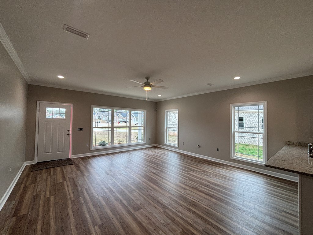 636 Valley Stream Drive, Enterprise, Alabama image 2