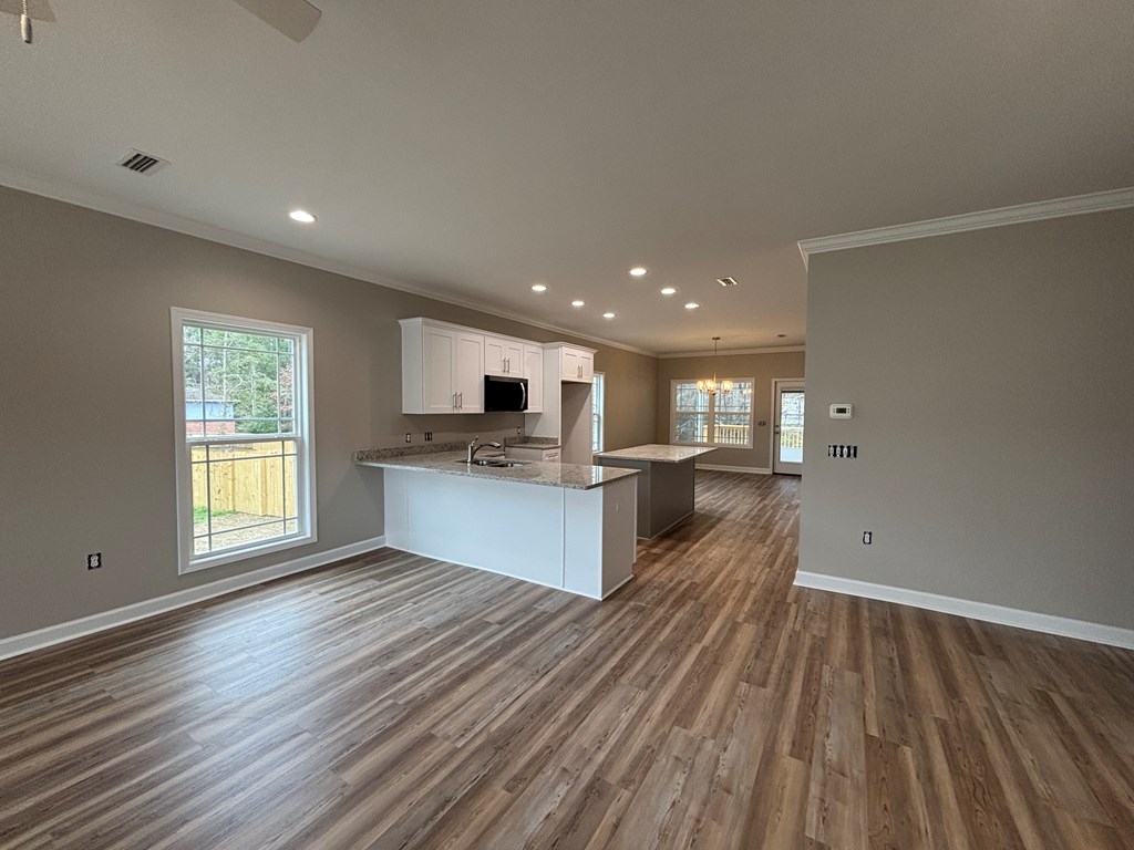 636 Valley Stream Drive, Enterprise, Alabama image 5