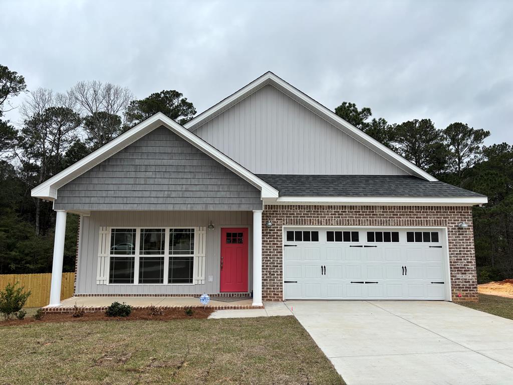 636 Valley Stream Drive, Enterprise, Alabama image 1