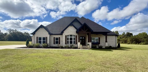 Homes For Sale - 1638 W County Rd 70<br/> Dothan, AL 36305