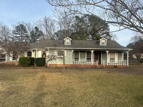 Apartment For Sale - 111 Roxbury Road<br/> Dothan, AL 36305