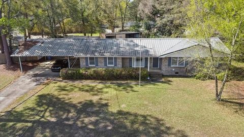 Homes For Sale - 1003 Camelot Court<br/> Houston County, Dothan, AL 36303