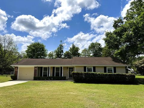 Homes For Sale - 202 Candace Ct<br/> Houston County, Dothan, AL 36301