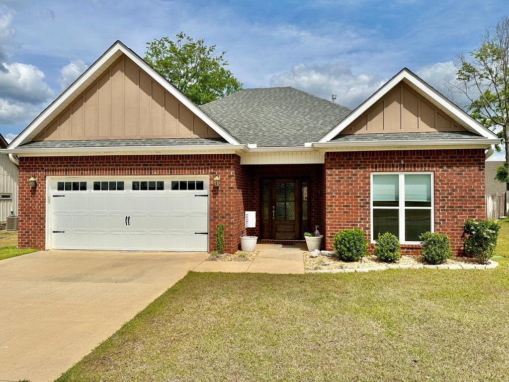 102 Central Park Circle, Enterprise, Alabama image 1