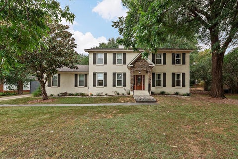 Homes For Sale - 123 Waterford Place<br/> Dothan, AL 36303