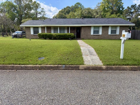 Homes For Sale - 1006 Crestline Drive<br/> Dothan, AL 36301