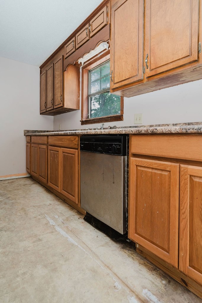 115 Pinecrest Loop, Enterprise, Alabama image 6