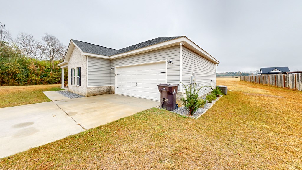 Dothan, Alabama 36305, United States, 3 Bedrooms Bedrooms, ,2 BathroomsBathrooms,Residential,Active,248287