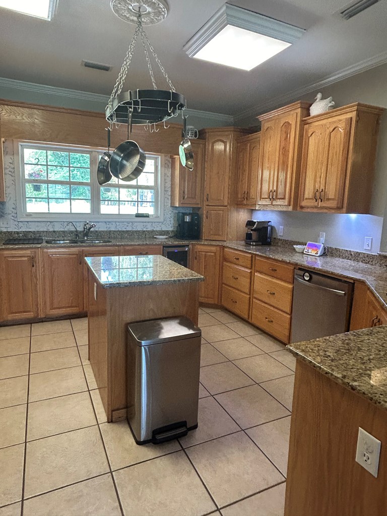 9751 S Rocky Creek Road, Cottonwood, Alabama image 12