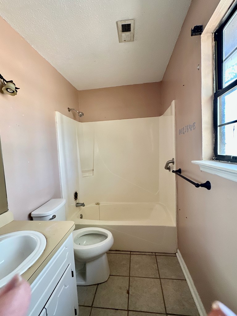 503 Whittle Hudson, Ozark, Alabama image 12