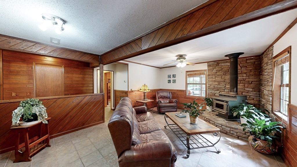 Daleville, Alabama 36322, United States, 2 Bedrooms Bedrooms, ,1 BathroomBathrooms,Residential,Pending,250594