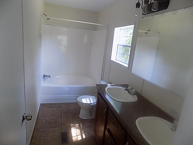 218 Little Oak Court, Dothan, Alabama image 6
