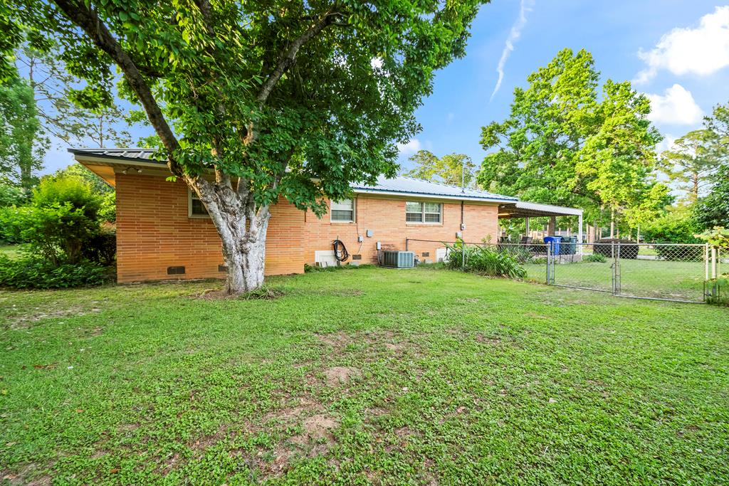 902 Moss Street, Dothan, Alabama image 22