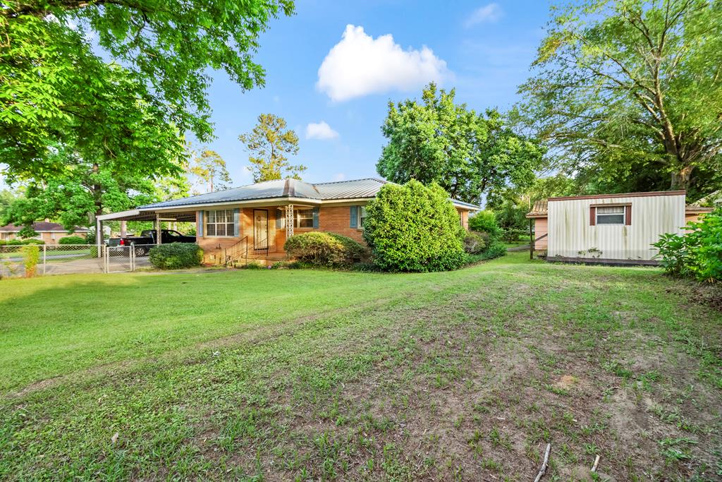 902 Moss Street, Dothan, Alabama image 2