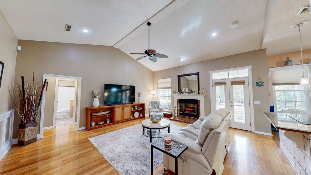 Dothan, Alabama 36301, United States, 3 Bedrooms Bedrooms, ,3 BathroomsBathrooms,Residential,Active,222820