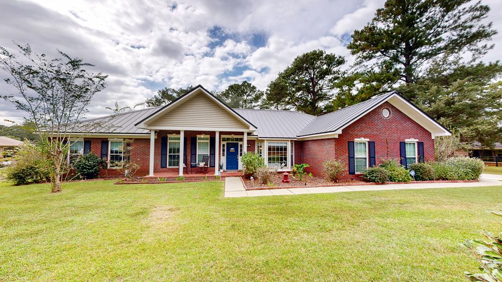 Dothan, Alabama 36301, United States, 3 Bedrooms Bedrooms, ,3 BathroomsBathrooms,Residential,Active,222820