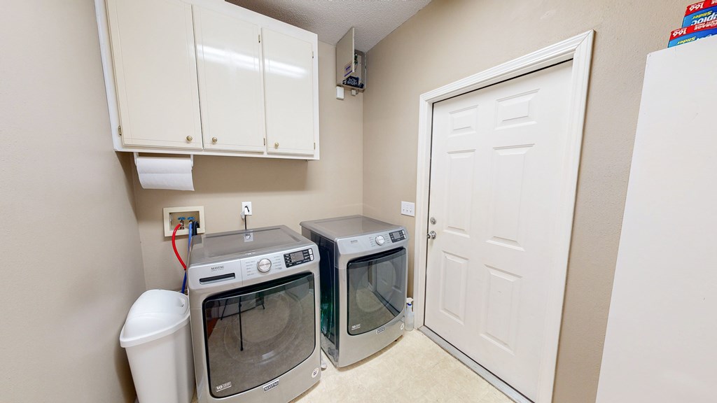 Dothan, Alabama 36301, United States, 3 Bedrooms Bedrooms, ,3 BathroomsBathrooms,Residential,Active,222820