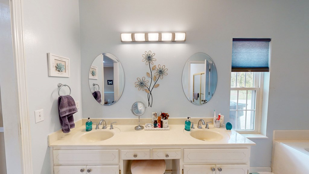 Dothan, Alabama 36301, United States, 3 Bedrooms Bedrooms, ,3 BathroomsBathrooms,Residential,Active,222820