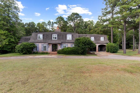 Homes For Sale - 3300 Ridgewood Drive<br/> Dothan, AL 36303