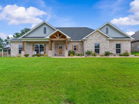 Homes For Sale - 102 Sawtooth Street<br/> Coffee County, Enterprise, AL 36330