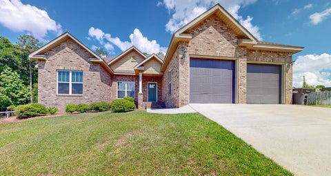 Homes For Sale - 256 Cedar Grove Lane<br/> Enterprise, AL 36330