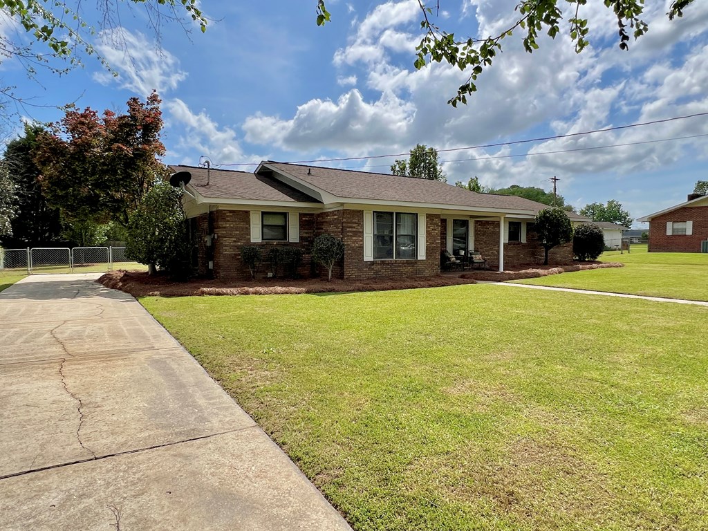 509 W Lily Street, Hartford, Alabama image 34