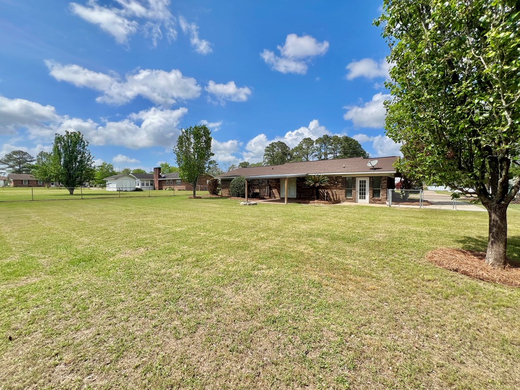 509 W Lily Street, Hartford, Alabama image 26