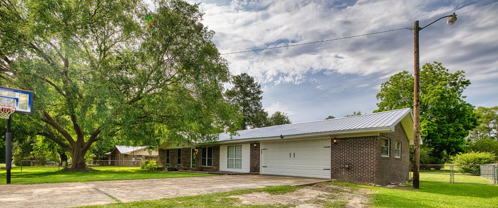 742 Peters Rd, Slocomb, Alabama image 2