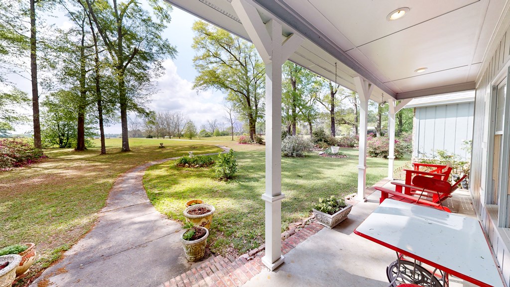 1109 Sanitary Dairy Road, Cowarts, Alabama image 3