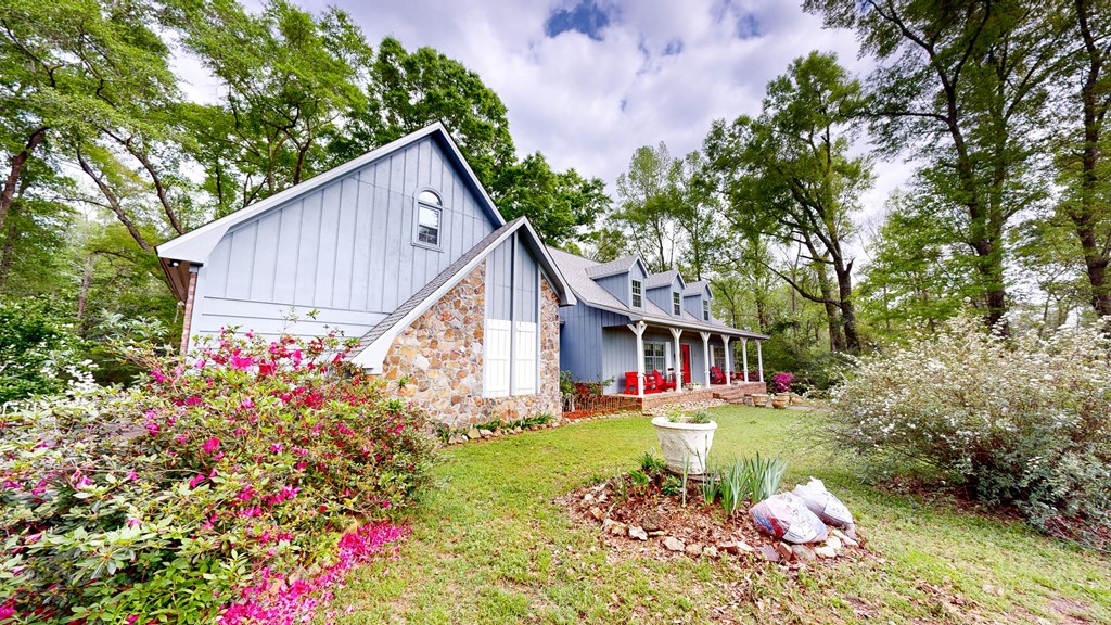 Cowarts, Alabama 36321, United States, 5 Bedrooms Bedrooms, ,3 BathroomsBathrooms,Residential,Active,100530