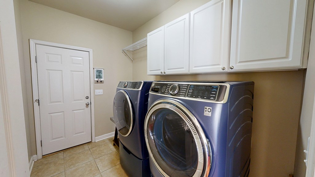 Dothan, Alabama 36305, United States, 3 Bedrooms Bedrooms, ,3 BathroomsBathrooms,Residential,Active,99008