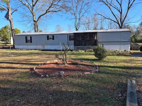 Homes For Sale - 146 Foster West Rd<br/> Jacksonville, AL 36265