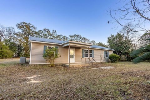 Homes For Sale - 183 Redwing Rd<br/> Ashford, AL 36312