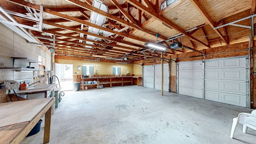 Eufaula, Alabama 36027, United States, 3 Bedrooms Bedrooms, ,3 BathroomsBathrooms,Residential,Active,164296