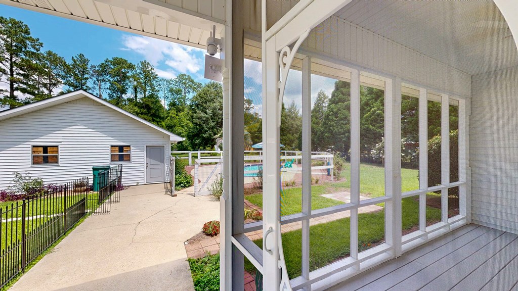 Eufaula, Alabama 36027, United States, 3 Bedrooms Bedrooms, ,3 BathroomsBathrooms,Residential,Active,164296