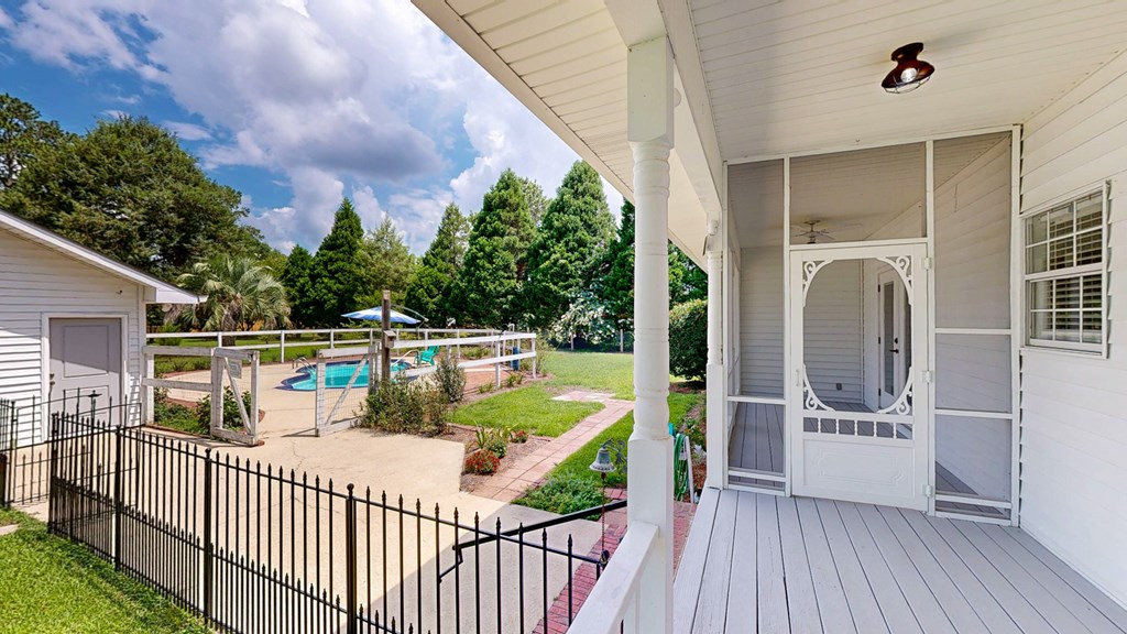 Eufaula, Alabama 36027, United States, 3 Bedrooms Bedrooms, ,3 BathroomsBathrooms,Residential,Active,164296